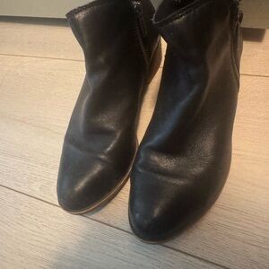 Lucky Brand Black Ankle Booties Sleek Leather Design